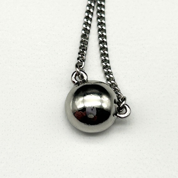 Givenchy Classic Silver Tone Crystal Pendant Necklace 16-18” EEUC - Picture 6 of 10